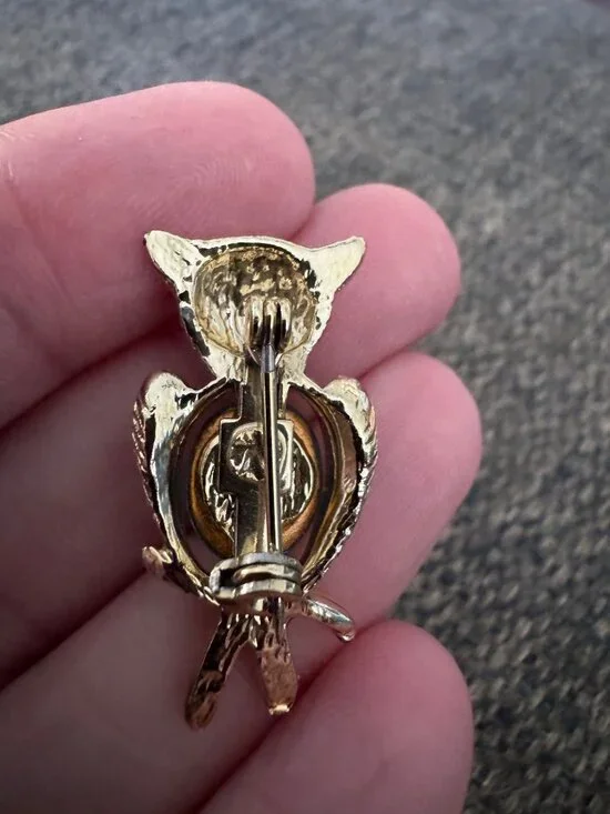 Vintage Gold-Tone Owl Brooch Blue Rhinestone Glass Retro Costume Jewelry Pin - Picture 3 of 5